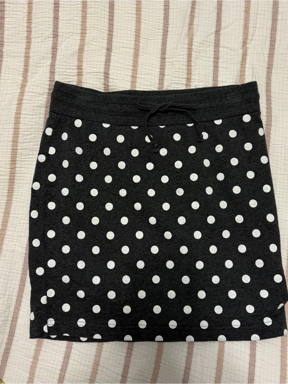 Women's Dark Gray Polka Dot KnitSkirt with Drawstring Waist